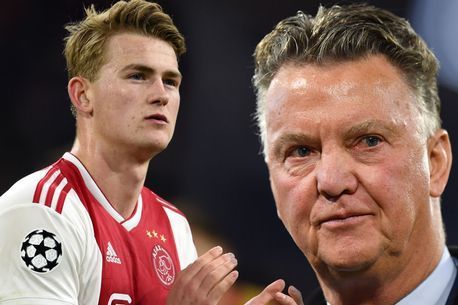 Louis Van Gaal Oo Matthijs De Ligt Kula Taliyay 3 Kooxood Oo Uu Ku Biiro .