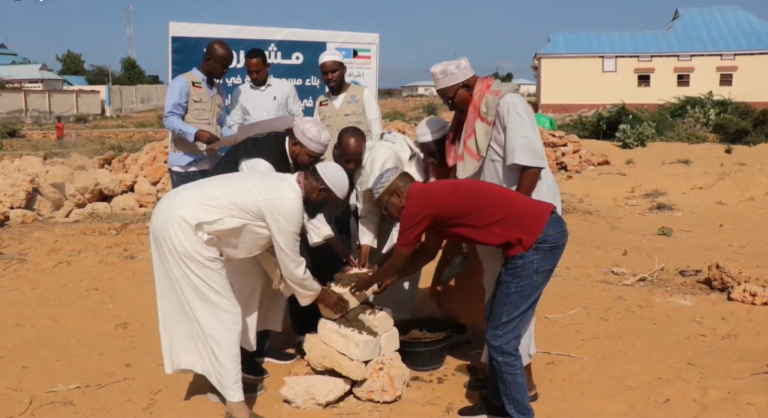 Jimciyatul Manhal oo Xaafada dhagax jibinta Kismaayo ka dhagax dhigtay Goobo Cibaado