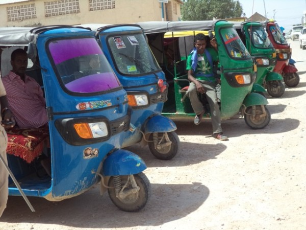 Dhalinyarada ku shaqeysata Wadista Mooto bajaajta oo kusoo badanayo Jowhar