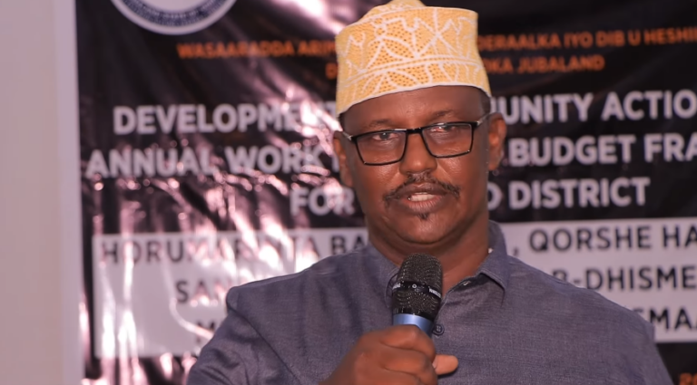 Maamulka Degmada Kismaayo oo baaq u diray Gudoomiyaasha Xaafadaha