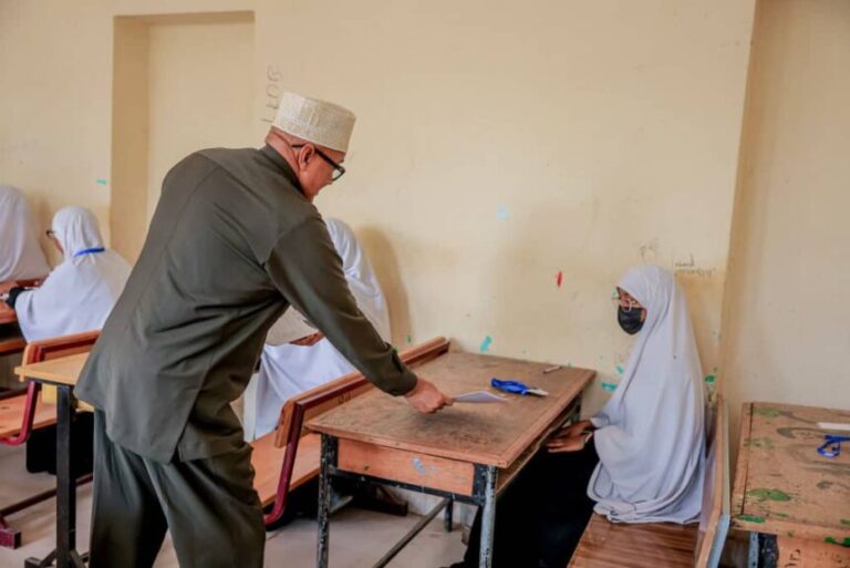 Madaxweynaha Somaliland oo si rasmi ah u furay imtixaanka Shahaadiga ah ee 2025