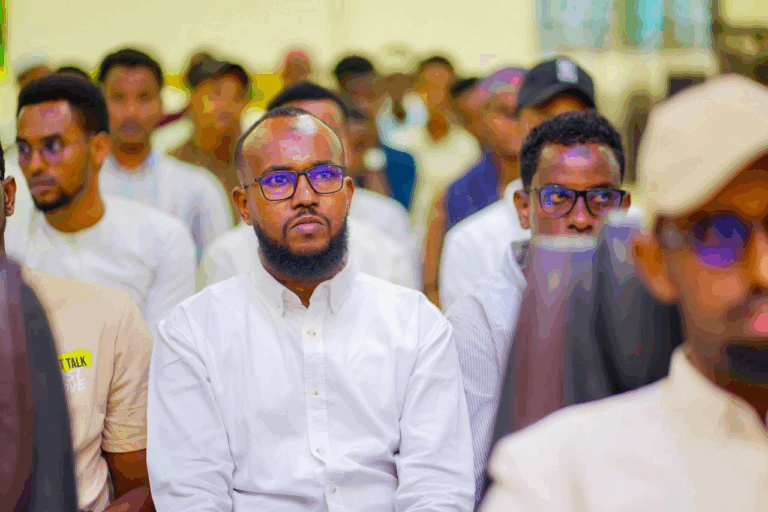 Arday Xiradaha Online,ka oo Xaflad qalin-jibin ah loogu qabtay Kismaayo