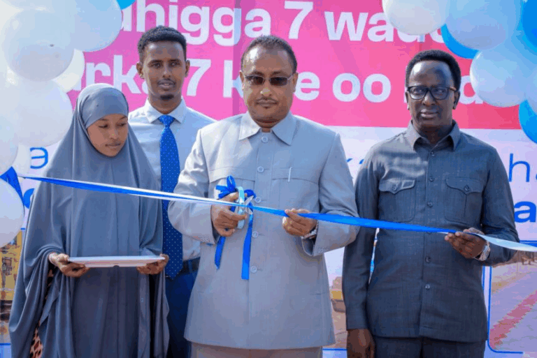 Duqa Magaalada muqdisho oo dhaggax-dhigay toddoba waddo oo interlock ah
