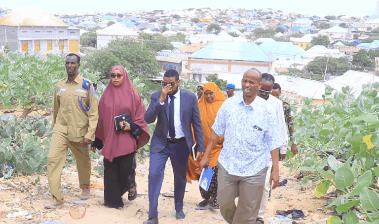 Mas’iiliyiinta Wasaaradda Amniga Jubbaland oo kormeeray Saldhigayada Booliska Kismaayo