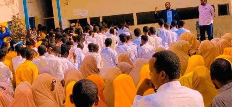 Wasaaradda Waxbarashada Jubbaland oo ka digtay inuusan jiri karin arday dhaqaalo xumo Waxbarashada uga hari karo