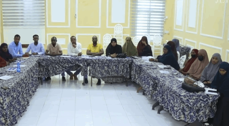 Wasaaradda Caafimaadka Jubaland oo soo gabagabeeysay tababar ku saabsan hooyada iyo dhallaanka